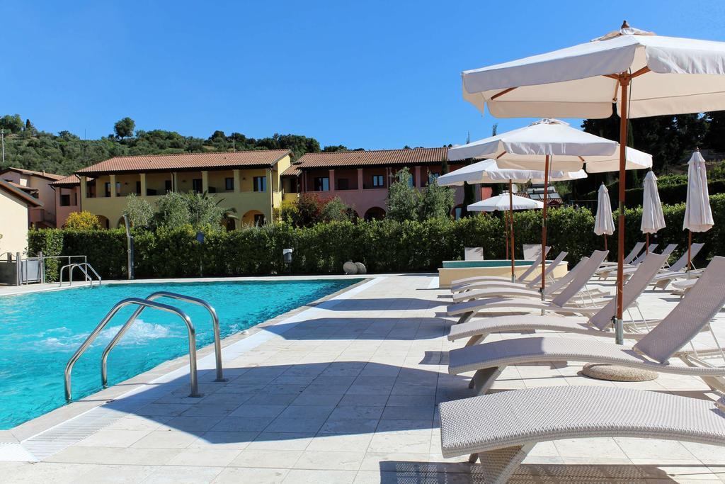 Le Corti Del Sole Residence Venturina Terme Exterior foto