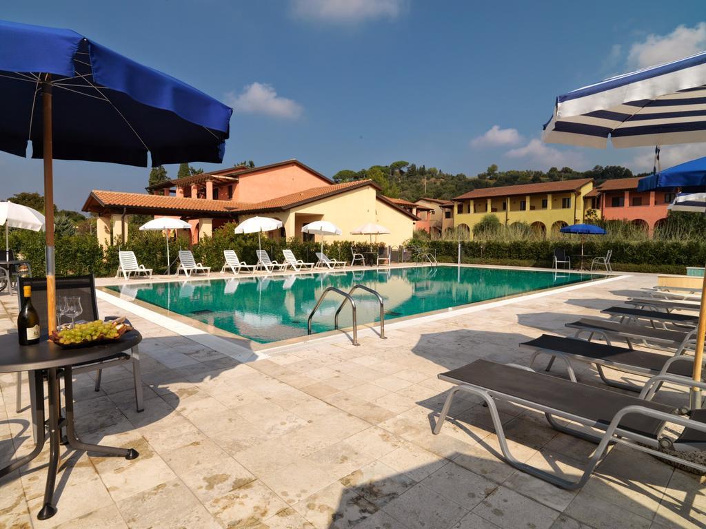 Le Corti Del Sole Residence Venturina Terme Exterior foto